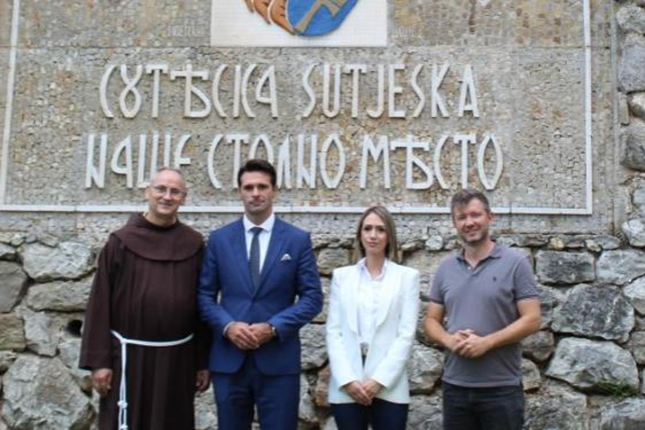 MINISTAR ŠKOBIĆ U KRALJEVOJ SUTJESCI: Podrška Hrvatima i očuvanju ...