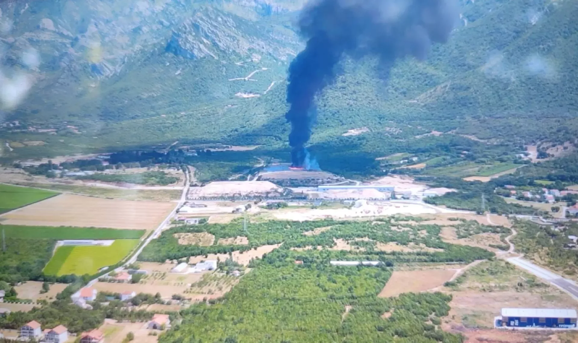 VIDEO OPTUŽBE I DEMANTIJI: Tko izaziva požar na Uborku?