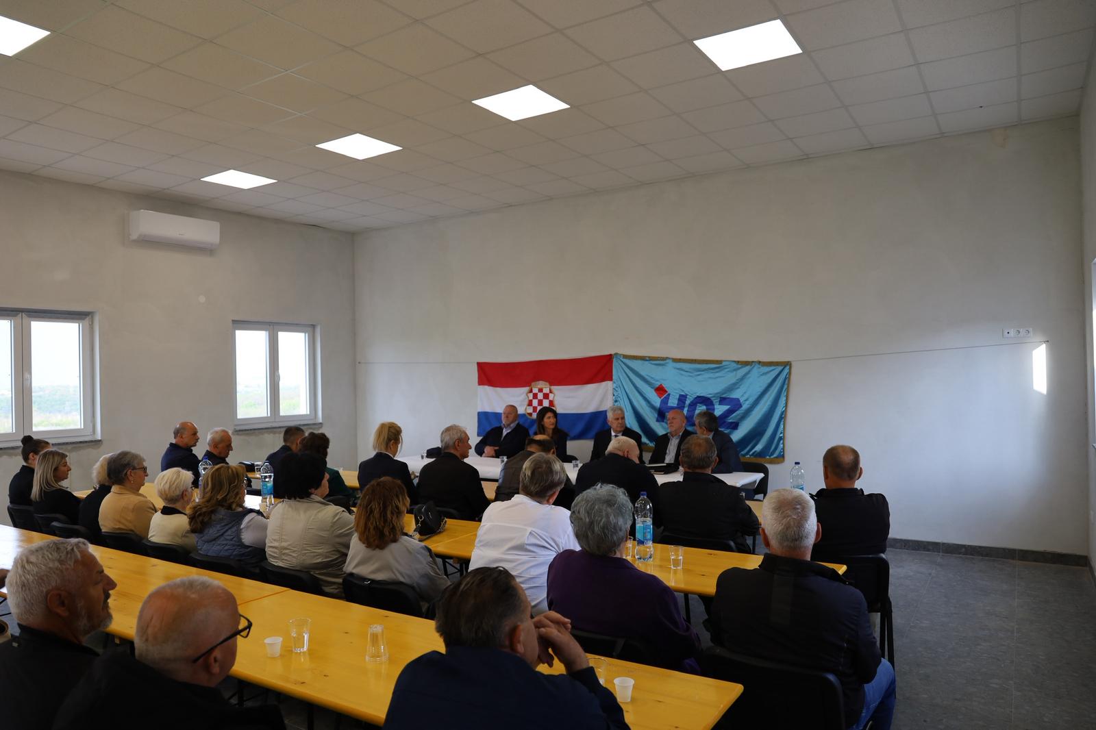 FILIPOVIĆ U DERVENTI: Povratničkim sredinama osigurati snažniju potporu