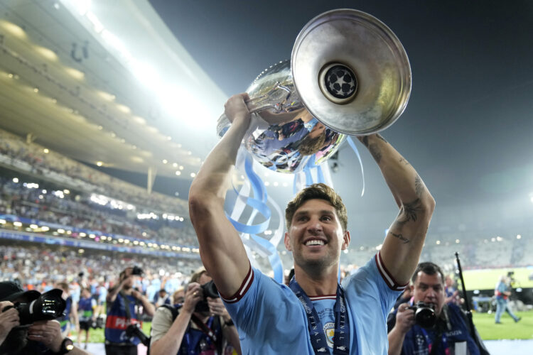 U City je došao za 55 milijuna eura, sad odlazi sa 17 trofeja i kao klupska legenda