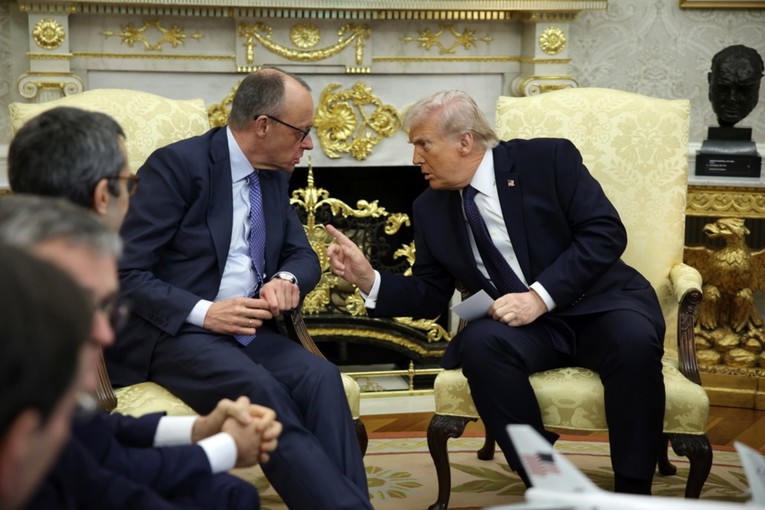 Trump prijeti Njemačkoj, stigao Merzov odgovor