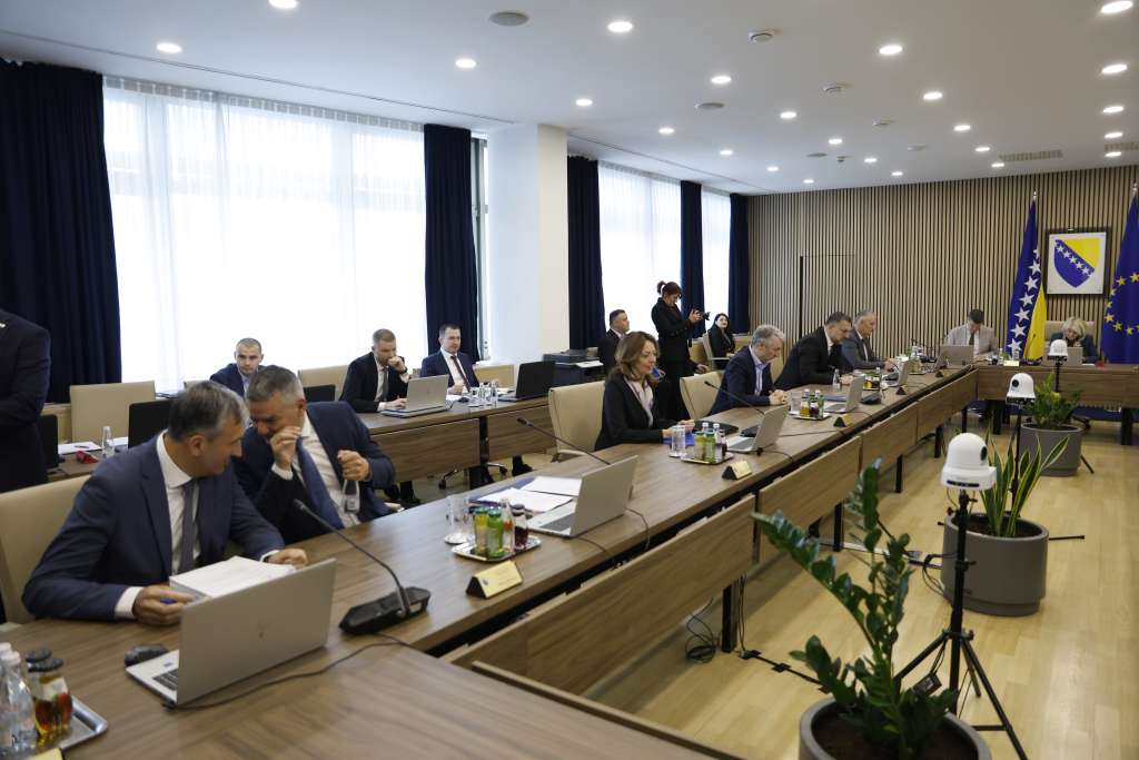 Cestama FBiH 8,5 milijuna granta za unaprijeđenje prometne povezanosti