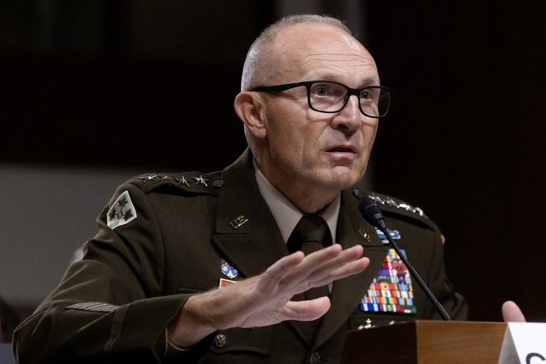 Hegseth smijenio načelnika Glavnog stožera američke kopnene vojske