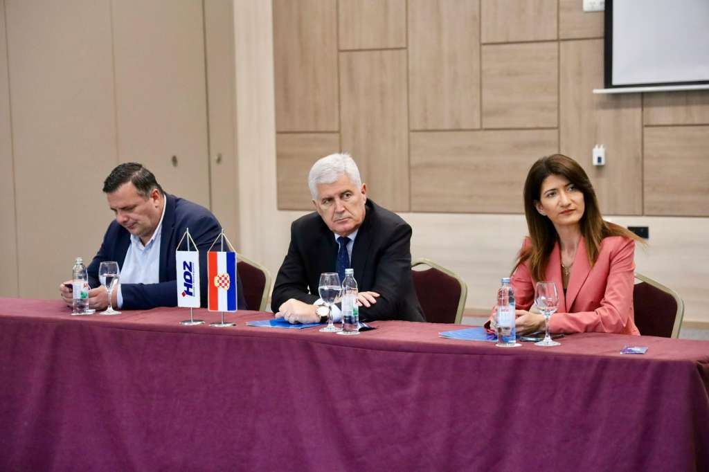 ČOVIĆ I FILIPOVIĆ U NEUMU: Fokus na infrastrukturu, vrtić i projekte za ostanak mladih