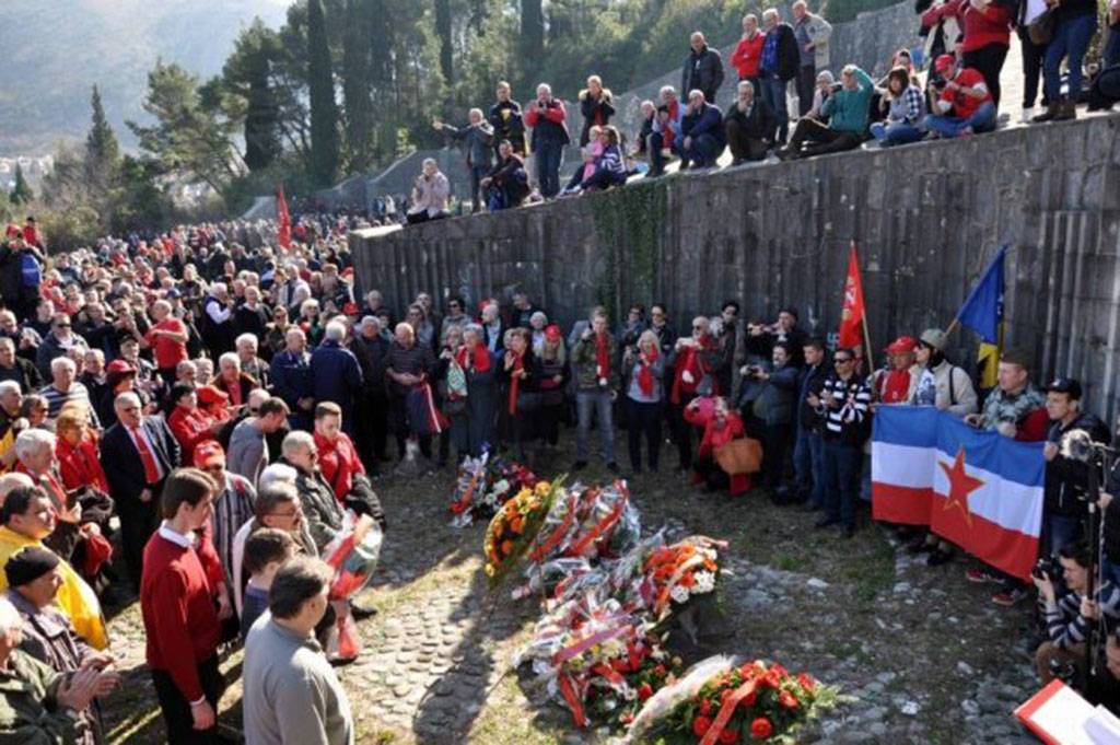 HSP BiH: Otetu zemlju na kojoj se nalazi Partizansko spomen groblje treba vratiti Crkvi