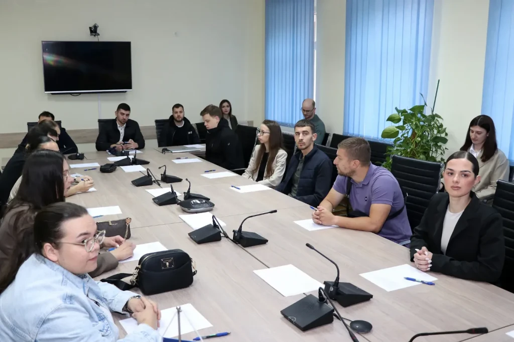 Vlada HNŽ potpisala ugovore s 200 vježbenika