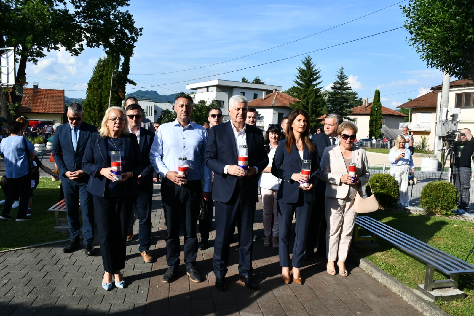 FOTO FILIPOVIĆ: Istina i pravda za osmero ubijene viteške djece ostaju naša obveza