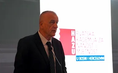 VLAISAVLJEVIĆ: Tri nacionalne akademije validan dokaz postojanja triju nacija u BiH