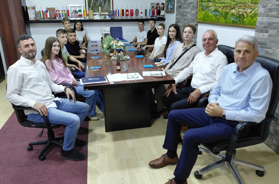 Žepče nagradilo učenike generacije za školsku godinu 2025./2026.