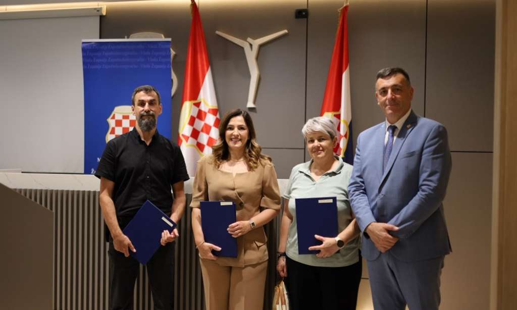Prosvjetni djelatnici u ŽZH dobivaju povišicu od 25 posto