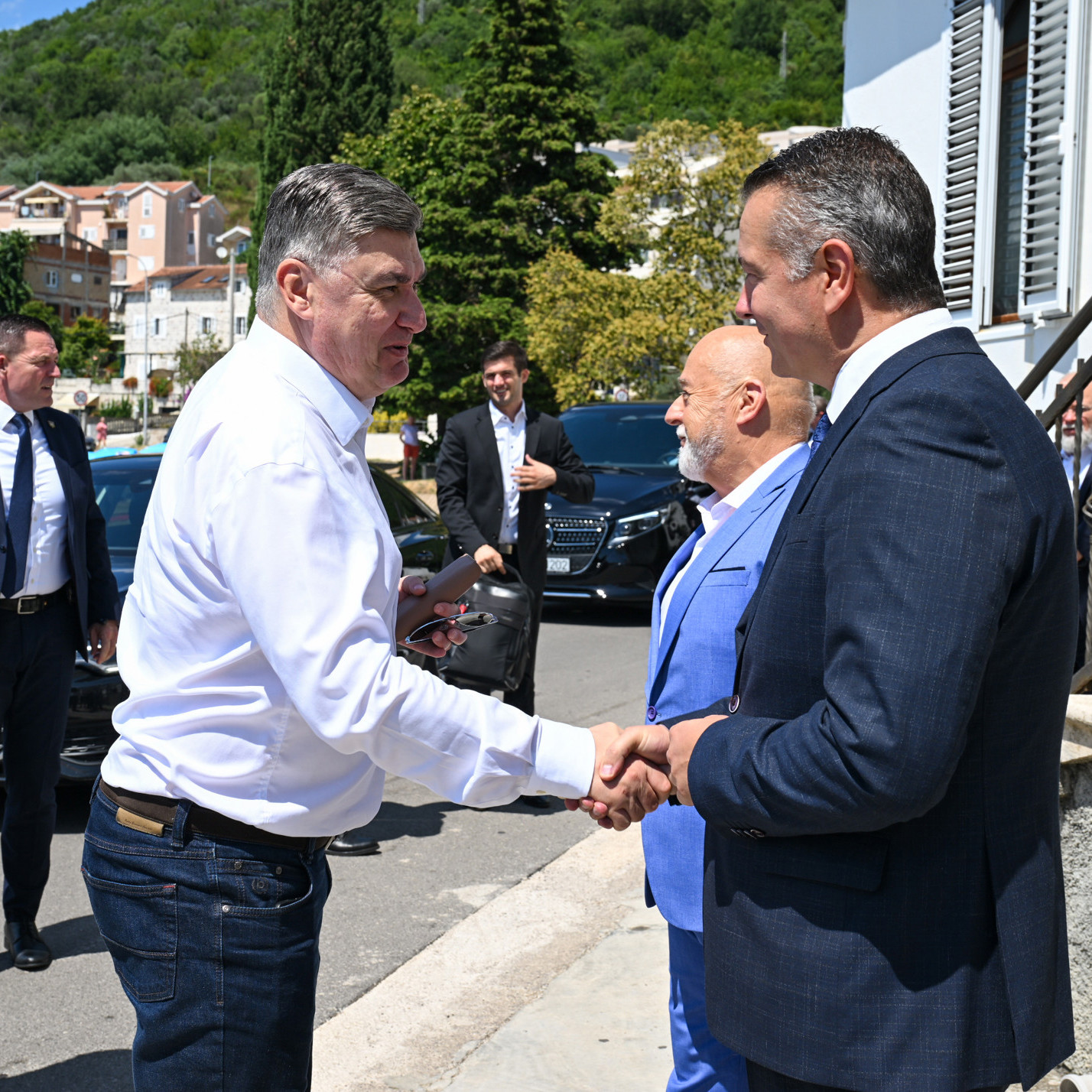 MILANOVIĆ: Granicu s Crnom Gorom treba riješiti