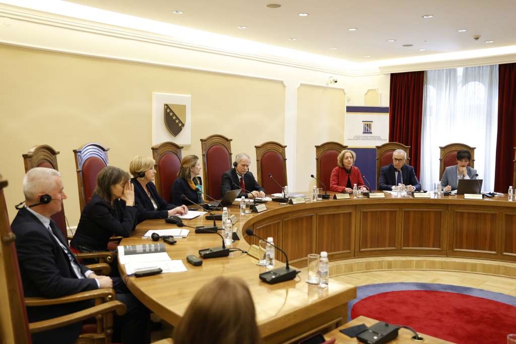 Ustavni sud BiH zabranio financiranje lobiranja RS-a za ciljeve suprotne Ustavu BiH Ustavni sud BiH zabranio financiranje lobiranja RS-a za ciljeve suprotne Ustavu BiH