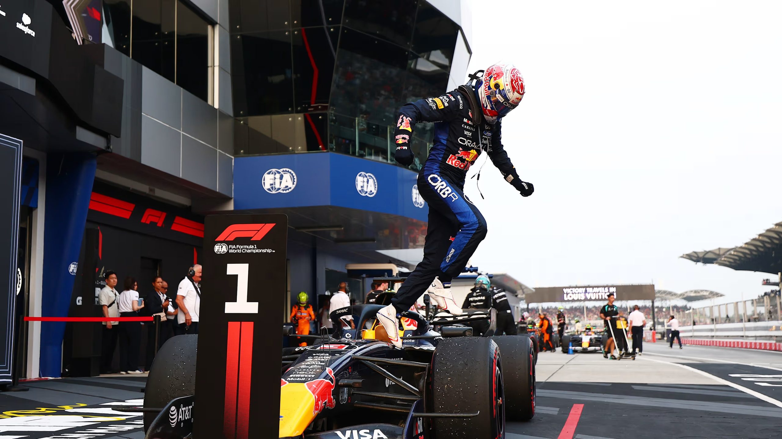 Verstappen u ludoj utrci u Maleziji upisao prvu pobjedu sezone