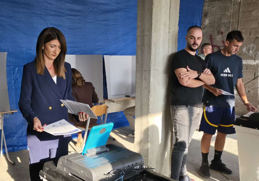 Darijana Filipović glasala u Stocu, pozvala sve koji imaju biračko pravo da glasuju