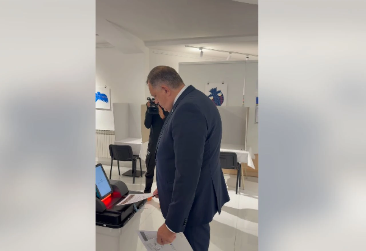 Dodik glasovao u Laktašima, Cvijanović u Banja Luci