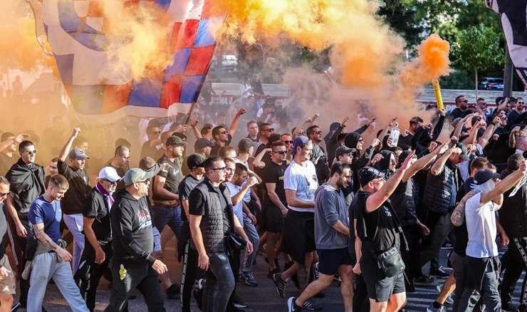 Vlada RH snažno osudila nacističke povike Torcide; Oporba traži reakciju policije odmah