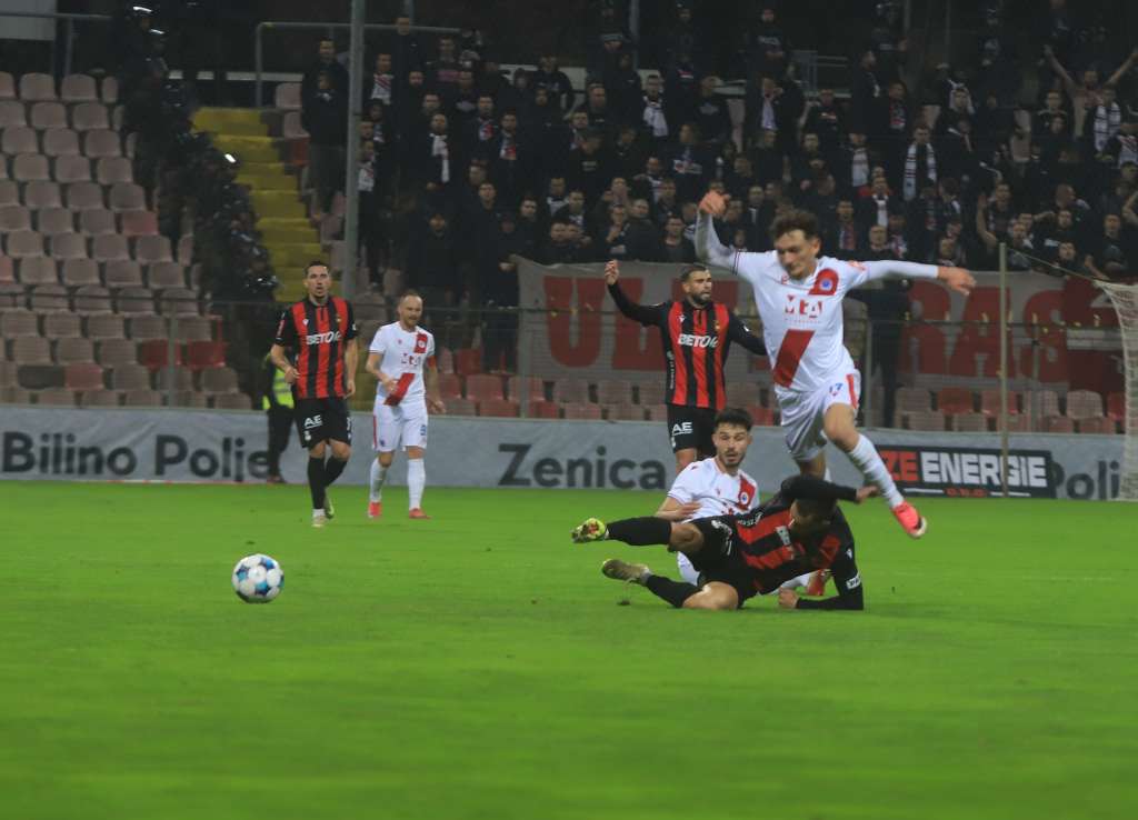Zrinjski slavio na Bilinom polju protiv Čelika s 3:0